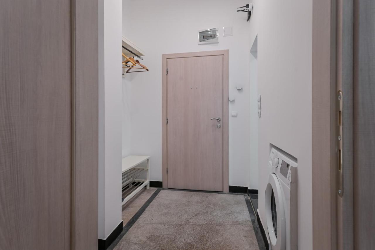 Bright Apartment In The Heart Of The City By Flat Mаnager โซเฟีย ภายนอก รูปภาพ