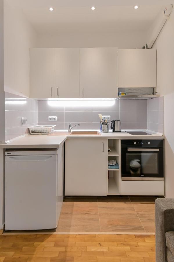 Bright Apartment In The Heart Of The City By Flat Mаnager โซเฟีย ภายนอก รูปภาพ
